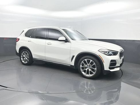 Used 2022 BMW X5 xDrive40i AWD/4WD image 34