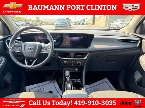 Used 2025 Buick Encore GX Preferred FWD image 12