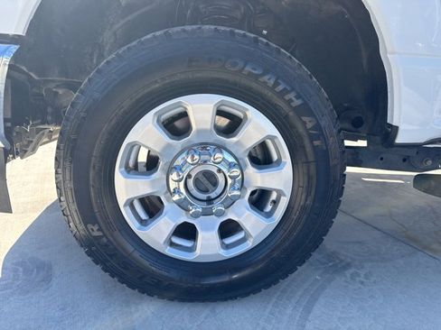 Used 2024 Ford F250 XLT image 33