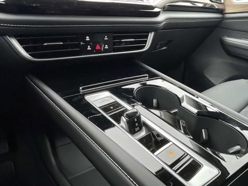 New 2026 Volkswagen Atlas SE FWD image 29