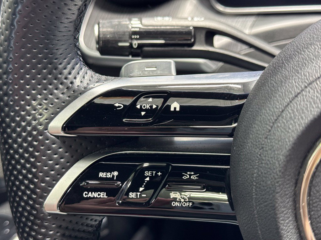 Used 2023 Mercedes-Benz C 300 4MATIC Sedan image 10