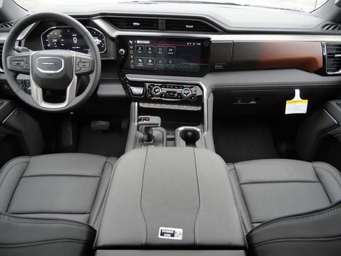 New 2026 GMC Sierra 1500 Denali w/ Denali Reserve Package AWD/4WD image 7