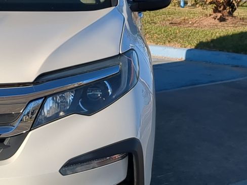 Used 2019 Honda Pilot EX image 10