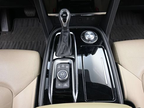 Used 2023 INFINITI QX80 Premium Select w/ All-Season Package AWD/4WD image 14