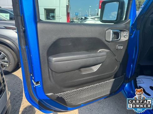 Used 2025 Jeep Wrangler Unlimited Sport AWD/4WD image 12