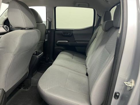 Certified 2020 Toyota Tacoma SR5 image 7