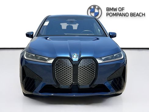 Used 2024 BMW iX xDrive50 w/ Sport Package AWD/4WD image 2
