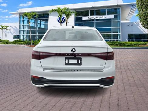 New 2026 Volkswagen Jetta SE FWD image 6