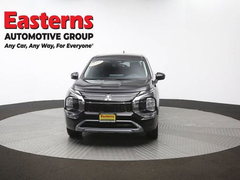 Used 2025 Mitsubishi Outlander SE AWD/4WD image 54