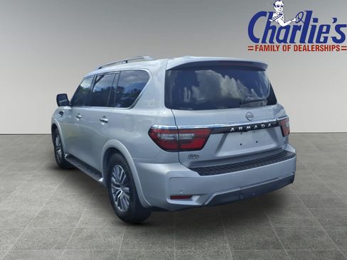 Used 2022 Nissan Armada SL w/ Captain's Chairs Package AWD/4WD image 5