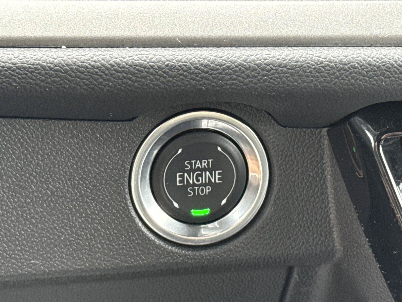 Used 2026 Chevrolet Traverse LT AWD/4WD image 22