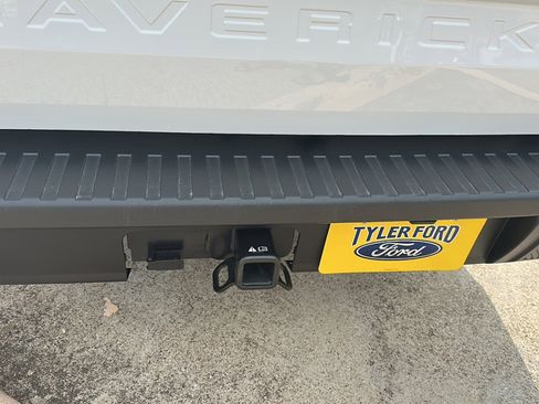 Used 2025 Ford Maverick XLT w/ Equipment Group 302A AWD/4WD image 8