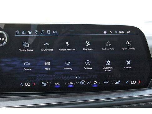 Used 2025 Chevrolet Suburban Z71 image 20