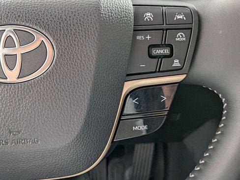 Used 2025 Toyota Crown w/ Advanced Technology Package AWD/4WD image 15