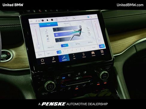 Used 2022 Jeep Grand Cherokee Summit w/ Adv Protech Group IV AWD/4WD image 18