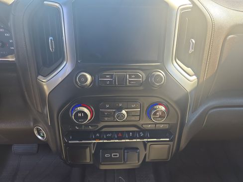 Used 2020 Chevrolet Silverado 1500 RST w/ All-Star Edition image 14