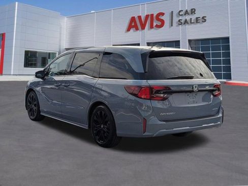 Used 2025 Honda Odyssey Sport-L image 9