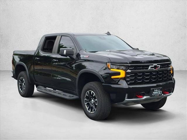 Used 2024 Chevrolet Silverado 1500 ZR2 w/ Technology Package AWD/4WD image 3
