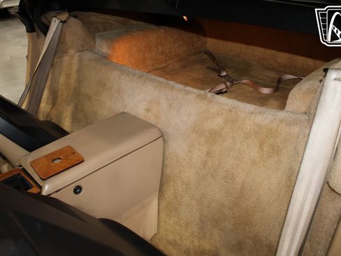 Used 1987 Chevrolet Corvette image 13