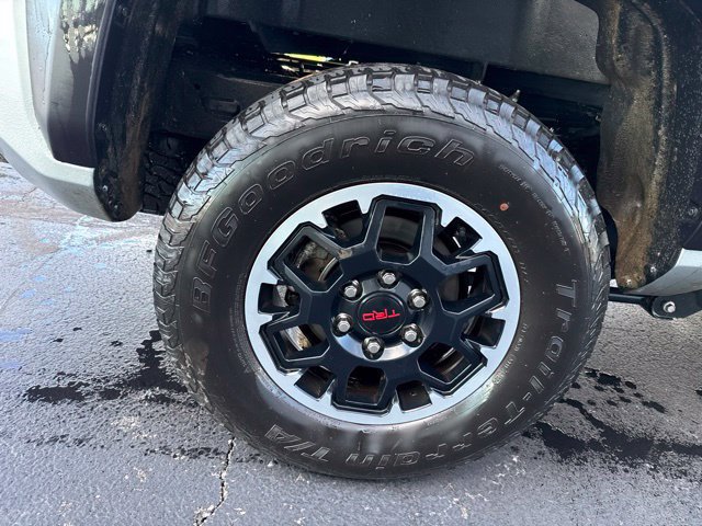 Used 2025 Toyota Tacoma TRD Off-Road AWD/4WD image 27