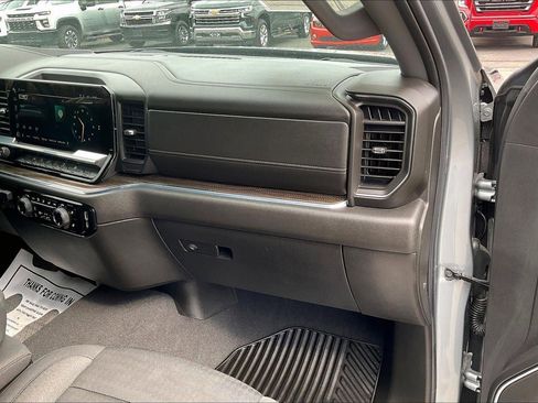 Used 2024 Chevrolet Silverado 1500 LT image 15