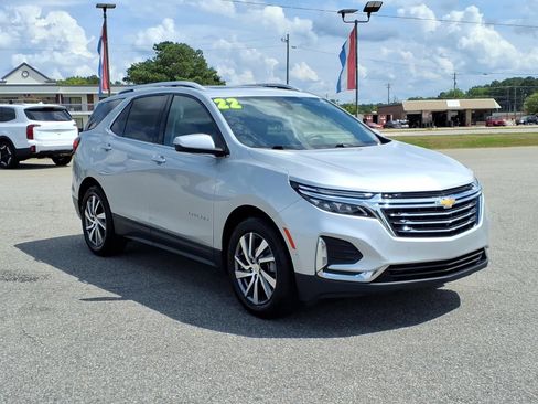 Used 2022 Chevrolet Equinox Premier FWD image 7