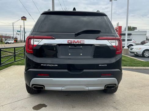 Used 2023 GMC Acadia SLT w/ Preferred Package image 6