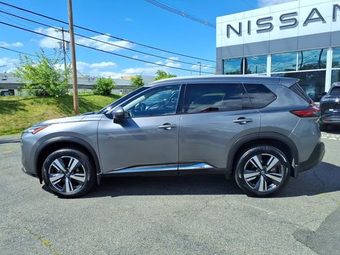 Used 2023 Nissan Rogue SL AWD/4WD image 8