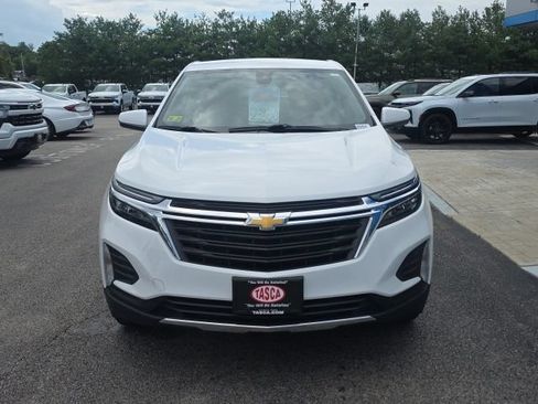 Used 2023 Chevrolet Equinox LT AWD/4WD image 8