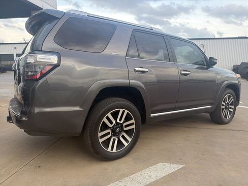 Used 2015 Toyota 4Runner Limited image 3