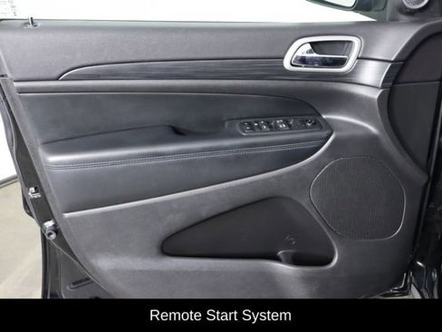 Used 2021 Jeep Grand Cherokee Laredo X image 20