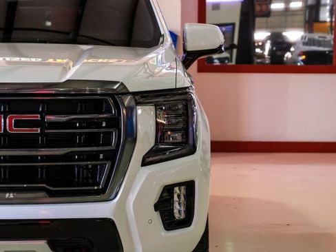 Used 2021 GMC Yukon AT4 w/ AT4 Premium Package AWD/4WD image 50