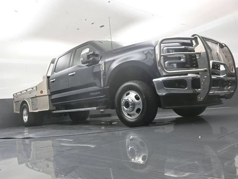 Used 2025 Ford F350 Lariat w/ Chrome Package AWD/4WD image 39