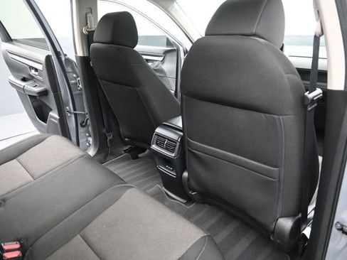 Used 2025 Honda CR-V EX image 12