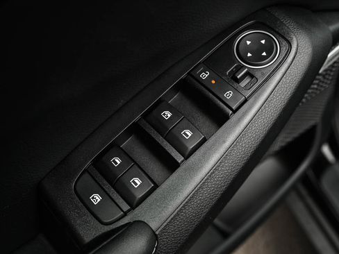 New 2026 Kia Seltos SX image 17