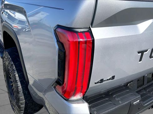 Used 2024 Toyota Tundra Limited AWD/4WD image 28