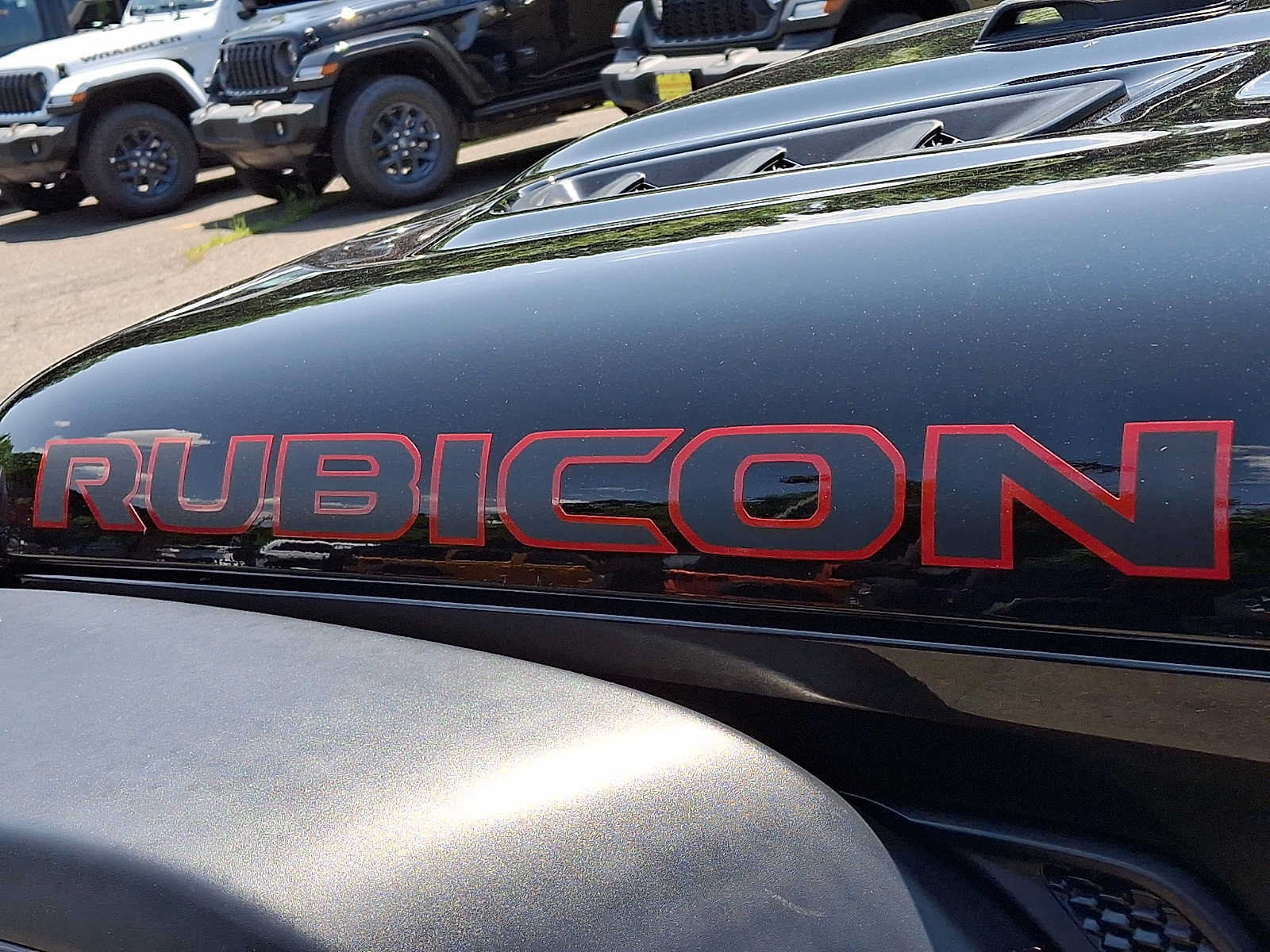 Used 2021 Jeep Gladiator Rubicon w/ Trailer Tow Package AWD/4WD image 31
