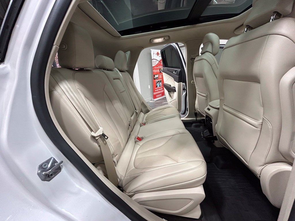 Used 2018 Lincoln MKC Reserve FWD image 45