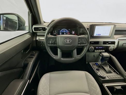 Certified 2025 Toyota Tacoma SR5 image 21