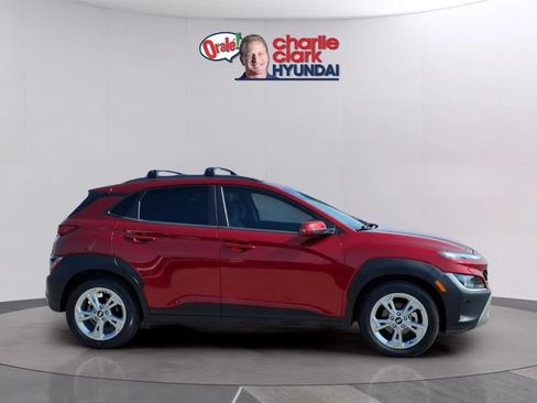 Used 2023 Hyundai Kona SEL w/ Convenience Package FWD image 6