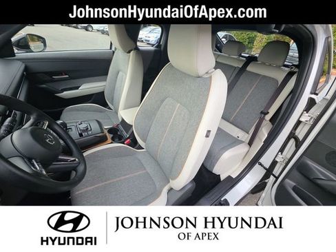 Used 2022 MAZDA MX-30 Electric w/ Premium Package image 25