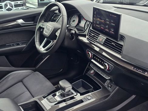 Used 2022 Audi SQ5 Premium w/ Convenience Package image 30