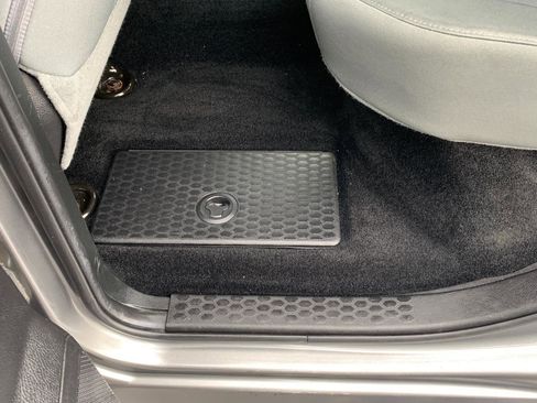 Used 2013 RAM 1500 Express image 26