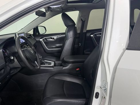 Used 2024 Toyota RAV4 XLE Premium AWD/4WD image 21