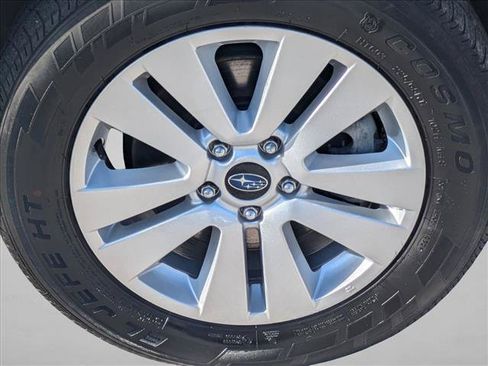 Used 2018 Subaru Outback 2.5i Premium AWD/4WD image 23
