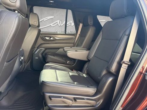 Used 2022 GMC Yukon Denali AWD/4WD image 13