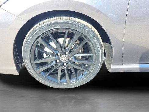 Used 2023 Toyota Camry XSE FWD image 10