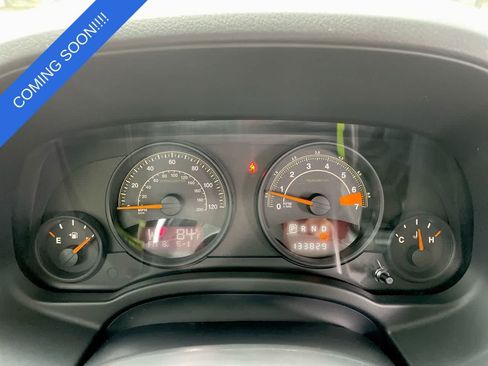 Used 2014 Jeep Patriot Latitude w/ Freedom Edition Package FWD image 25