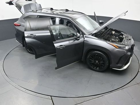Certified 2023 Toyota Highlander XSE image 61