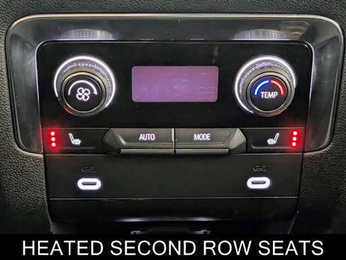 Used 2022 Chevrolet Suburban RST w/ Luxury Package AWD/4WD image 20